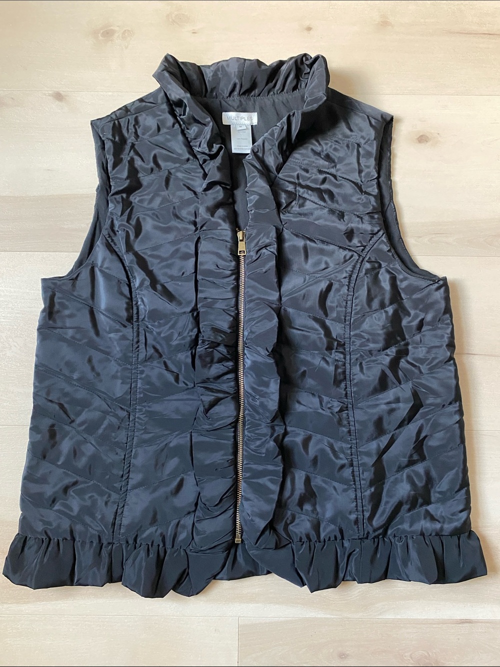 Multiples ✨ Black Ruffled Zip-Front Quilted Vest size Medium